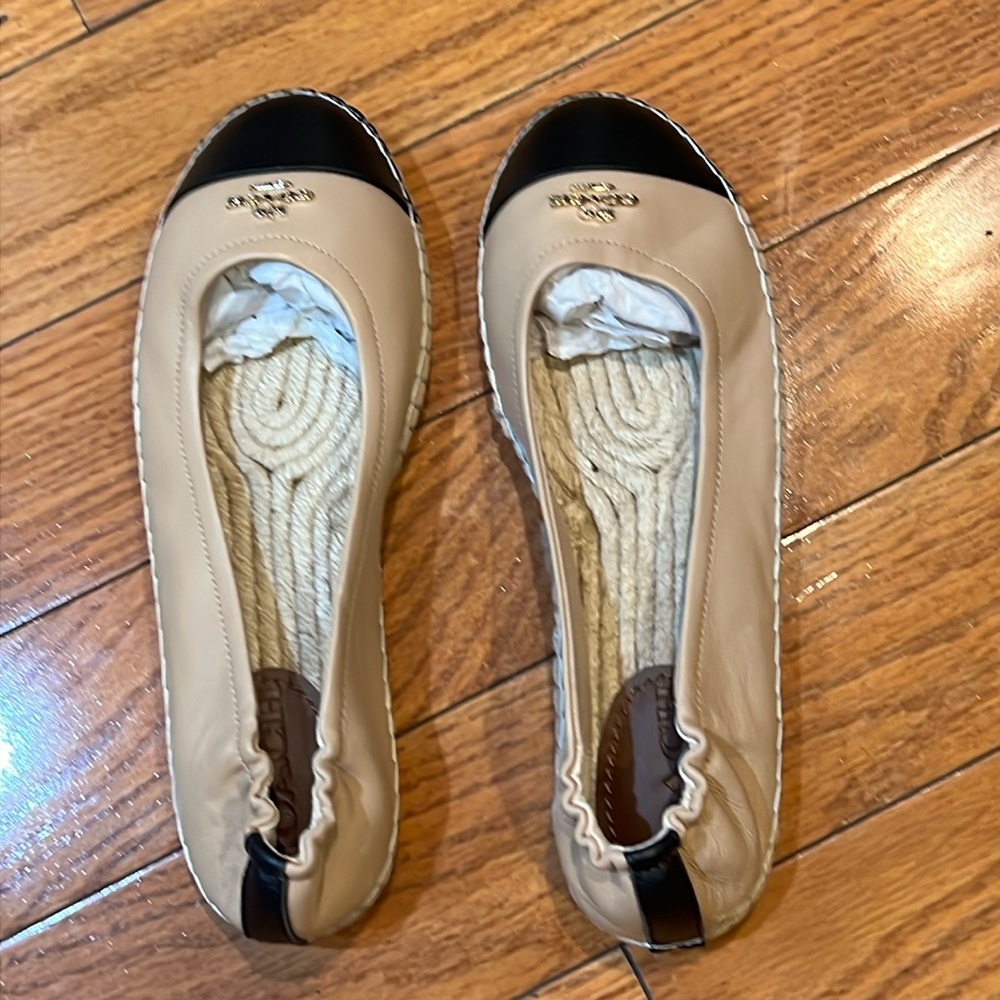 NWOB Women’s Coach Espadrilles size 8